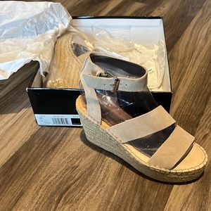 Dolce vita 8.5 wedges